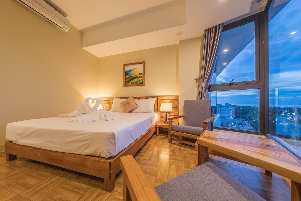 Golden Daisy Hotel Phu Quoc Exterior photo